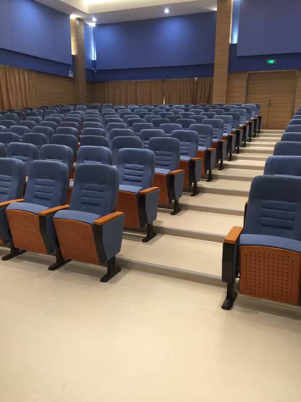 威孚地板商業(yè)辦公案例A11 威孚地板商業(yè)辦公案例A11